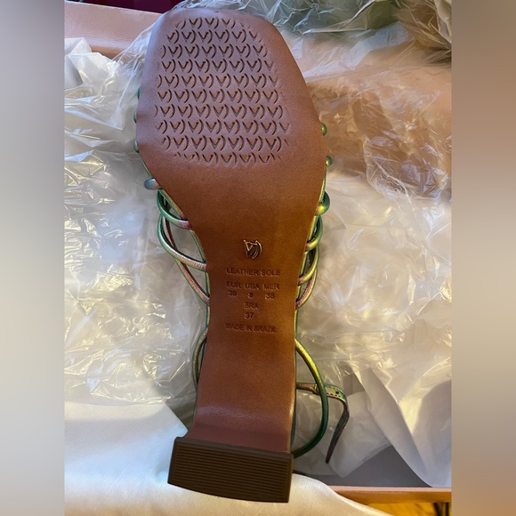 NWT gorgeous Vicenza shoes! Only took out of box for photos. Pink & green. - Picture 4 of 5